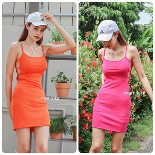 💞3 lines dress💞เดรสสายเดี่ยวสุดแซ่บ ทรงสกินนี่เข้ารูป 
ช่วงบนด้านข้างผ่าโชว์ มีสายคาด3เส้น