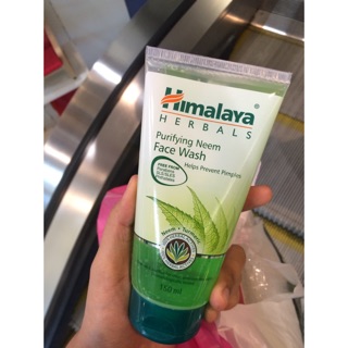 Himalaya Herbals Purifying Neem Face Wash