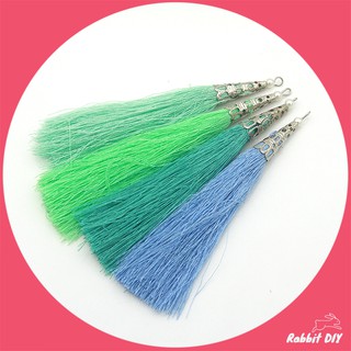 พู่ไหม ยาว 11 ซม. หัวสีเงินลายฉลุ โทนสีเขียว-ฟ้า (แพ็ก 4 ชิ้น)
