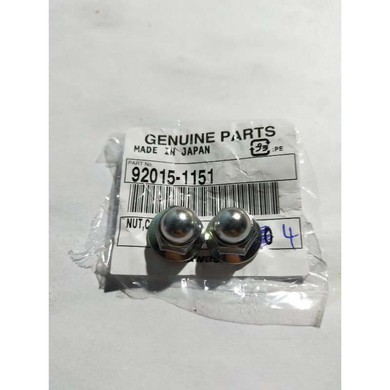 น็อตยึดเสื้อสูบ KR150/VICTOR/SERPICO แท้ศูนย์ (ราคาต่อชิ้นน่ะครับ)92015-1151