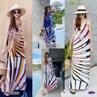 Maxi Dress เดรสยาวสายเดี่ยว เนื้อผ้า 100D ลายกราฟฟิก ชายผ่าข้างและมีกระเป๋าข้างสองข้างเลยจ้า ใส่ถ่ายรูปเก๋ๆสวยๆทริปไหนก็