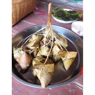 ใบไผ่สด ปิงปิงแพนด้า ใบไผ่ห่อบะจ่าง 1 กิโล ใบกว้างประมาณ 7-10 ซม. ยาว 20-35 ซม.