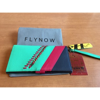 กระเป๋าสตางค์ หนังแท้จาก Flynow