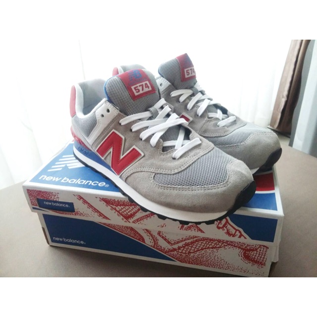 (มือสอง) รองเท้า New Balance 574 รุ่น ML574MOX ไซส์ 42ครึ่ง/ 9 US (ของแท้/พร้อมกล่อง)