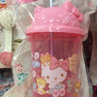 กระบอกน้ำพร้อมหลอดsanrio