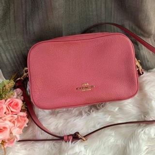 JES CROSSBODY (COACH F39856) 🔥9 3/4" (L) 6 1/4" (H) x 3 1/2" (W) รุ่นนี้ 2 ซิปใบใหญ่ใส่เป๋าตัวนาวได้ สบายๆคะ คุ้มจุ