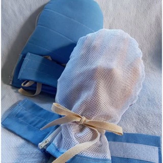 ถุงมือป้องกันผู้ป่วยดึงสาย ขายเป็นคู่ ข้างซ้าย-ข้างขวา (สีฟ้า)