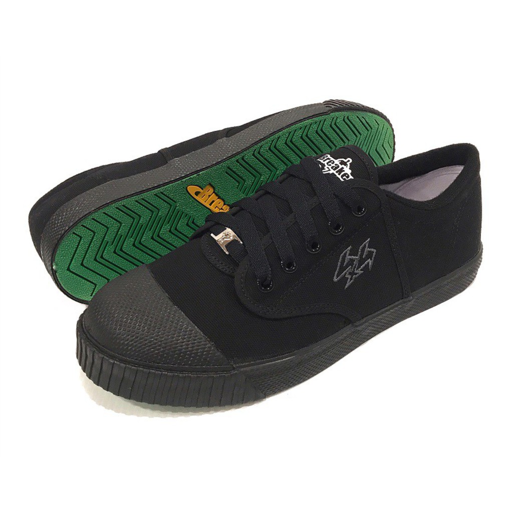 รองเท้าผ้าใบนักเรียนชาย ดำ ขาว น้ำตาล BREAKER เบรคเกอร์ 4x4 SIZE 39-47