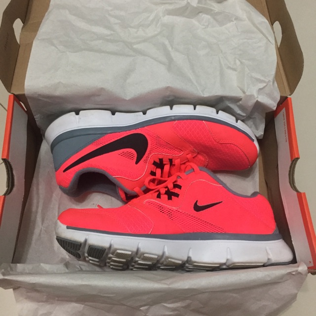 ส่งฟรี!!รองเท้าวิ่งNIKEแท้ 💯% มือสอง