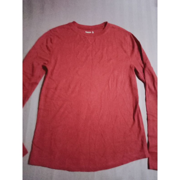 เสื้อยืดคอกลม แขนยาว Hanes สีแดง 36/25" มือสอง
