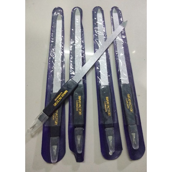 ตะไบเล็บปลายตรงขนาด8นิ้ว+ส้อมเลาะหนังแต่งเล็บ ขายถูก(ราคาต่อ1อัน)
