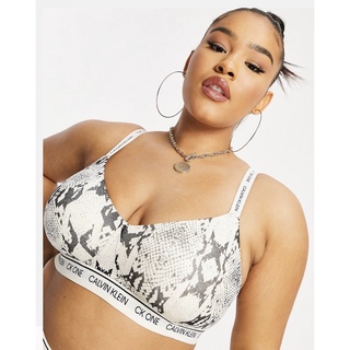 พร้อมส่ง D13  บราสาวอวบ 1XL Calvin Klein Plus size Bralette ลายงู มีฟองน้ำ