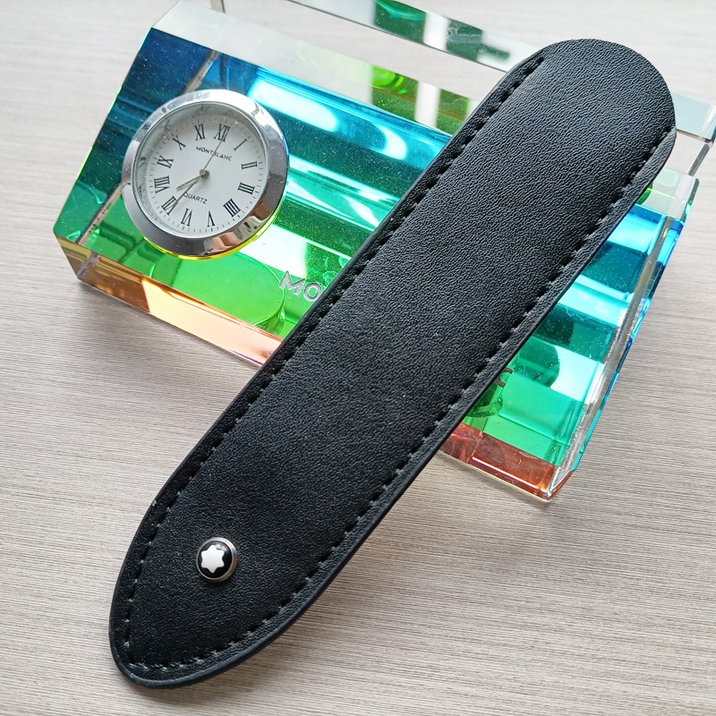 Mont Pen Pouch สีดํา สีขาว ดาว Mont Logo Pen bag