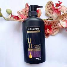 Tresemme Ultimate Repair Shampoo 400ml. ทำให้ผมสุขภาพดีแข็งแรง ปกป้องผมจากการเปราะขาดในอนาคต