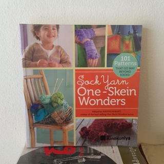 #1002 SOCK YARN ONE-SKEIN WONDERS หนังสือมือสอง