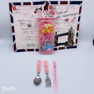 สินค้าใหม่ ชุดช้อน ส้อม ตะเกียบ พร้อมกล่องลายการ์ตูนลิขสิทธิ์
