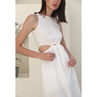 AYA SUNNY DAY : Sunshine Dress (เดรสสั้นเว้าเอว)