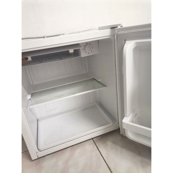 ตู้เย็นมินิบาร์ 1.7 คิวมือ2สภาพ90%