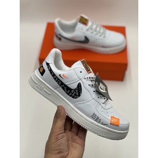 รองเท้าผ้าใปราคาถูก{Nike AirFoce1}มี 3สี Size36ถึง45สำหรับผู้หญิงและผู้ชายสวยถุกสี มีใสสบาย ทุนทาน