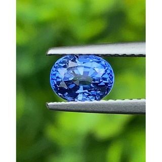 พลอย ไพลิน (Blue Sapphire) 1.64 กะรัต (Cts.) สีพิเศษ คอร์นฟลาวเวอร์ บลู (Cornflower Blue) พร้อมใบเซอร์ พลอยแท้