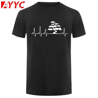 【พร้อมส่ง】AYYC เสื้อยืดแขนสั้นลําลอง คอกลม ลาย Bonsai Heartbeat A2XD สําหรับผู้ชายสามารถปรับแต่งได้