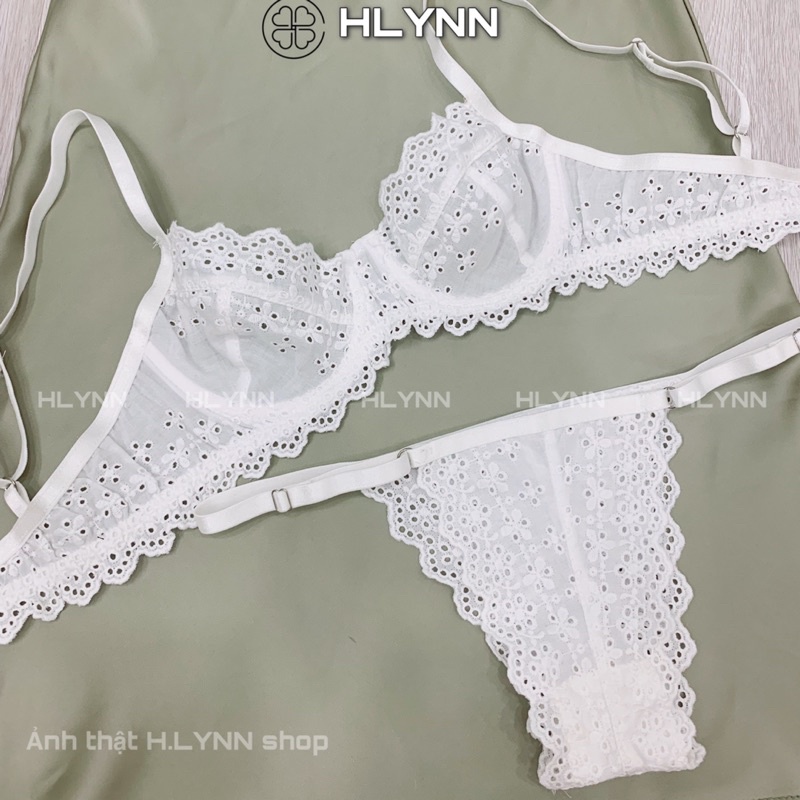 ชุดชั้นในสตรี bralette ปักลายดอกไม้สีขาว Set m67