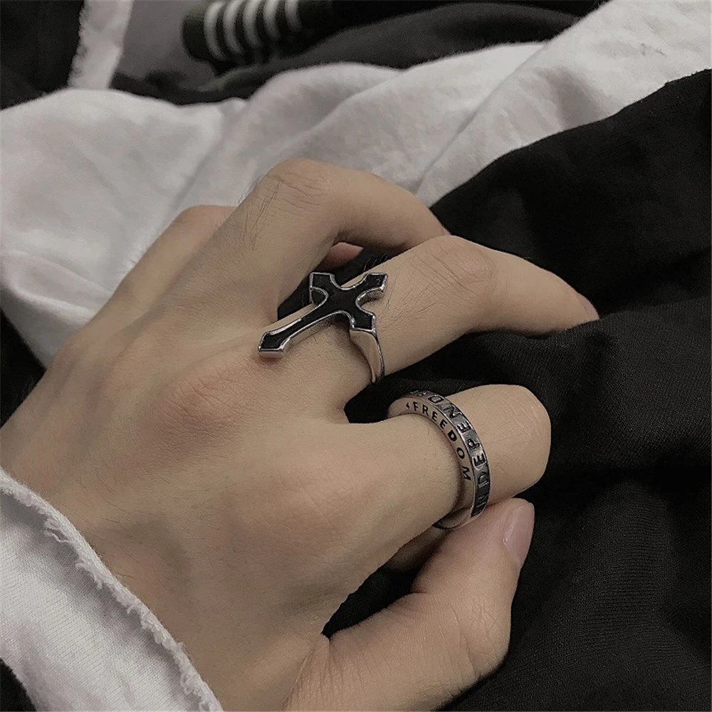 แหวนนิ้วมือ แบบเปิด รูปไม้กางเขน สีดํา สไตล์วินเทจ ฮาราจูกุ อินเทรนด์โกธิค พังก์ สตรีท สําหรับผู้ชาย และผู้หญิง