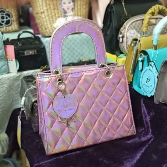 กระเป๋าถือ งานวิ้งค์สีชมพู Richy girl
