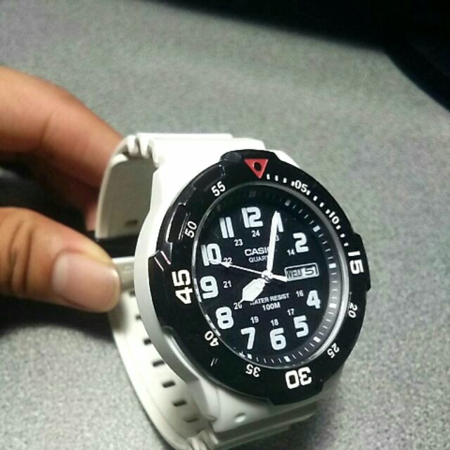 นาฬิกาข้อมือ CASIO MRW-200H