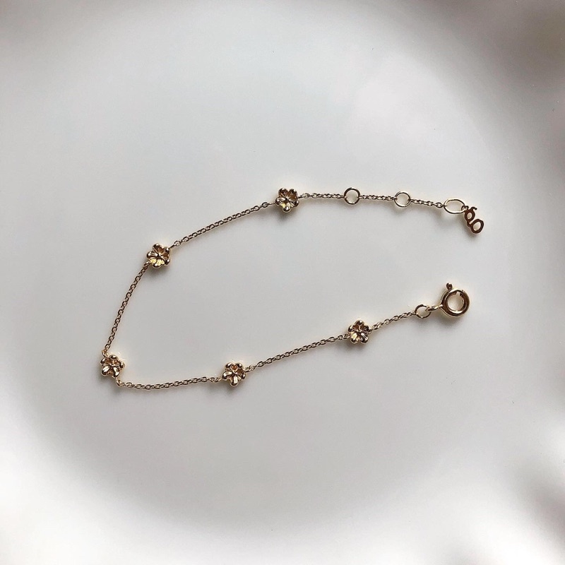 grumpy, buttercup bracelet