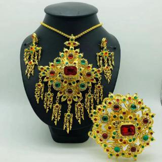 ชุดไทยสร้อยคอ ต่างหูคลิป หัวเข็มขัด เพชร thai jewelry set