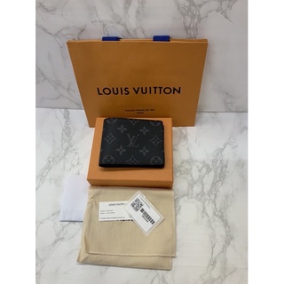 LV Slender Walletmicrochip