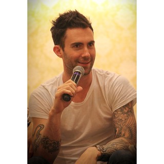 โปสเตอร์Maroon5  Adam Levine มารูนไฟฟ์ แอดัม เลอวีน โปสเตอร์ วอลเปเปอร์ ตกแต่งผนัง Poster โปสเตอร์วินเทจ โปสเตอร์วงดนตรี