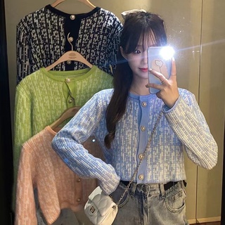 เสื้อแขนยาวไหมพรม กระดุมไข่มุก ผ้าใส่สบาย ผ้านิ่ม เอวลอย ทรงน่ารักเบาๆ XMM58🐱