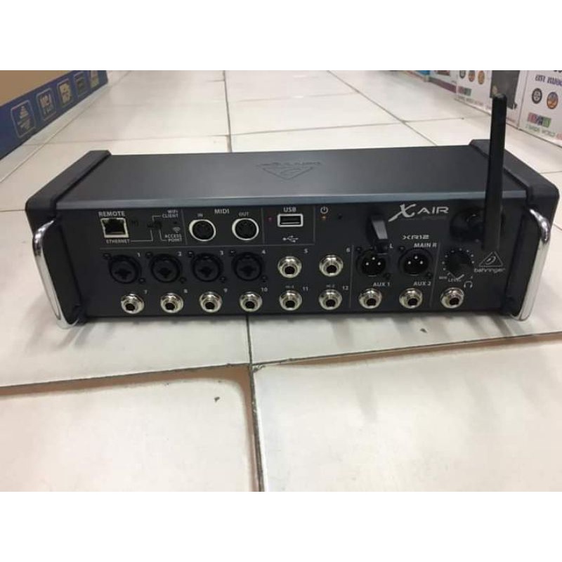 มิกเซอร์ Behringer XR12