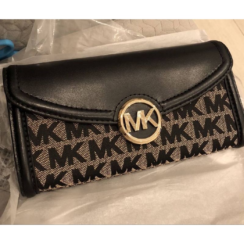 กระเป๋าสตางค์ใบยาวmk #wallet Michael Kors Fulton Wallet Mono Black