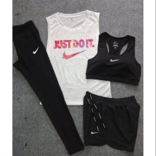 ชุดเซตNike 4ชิ้น ราคา 875บาท