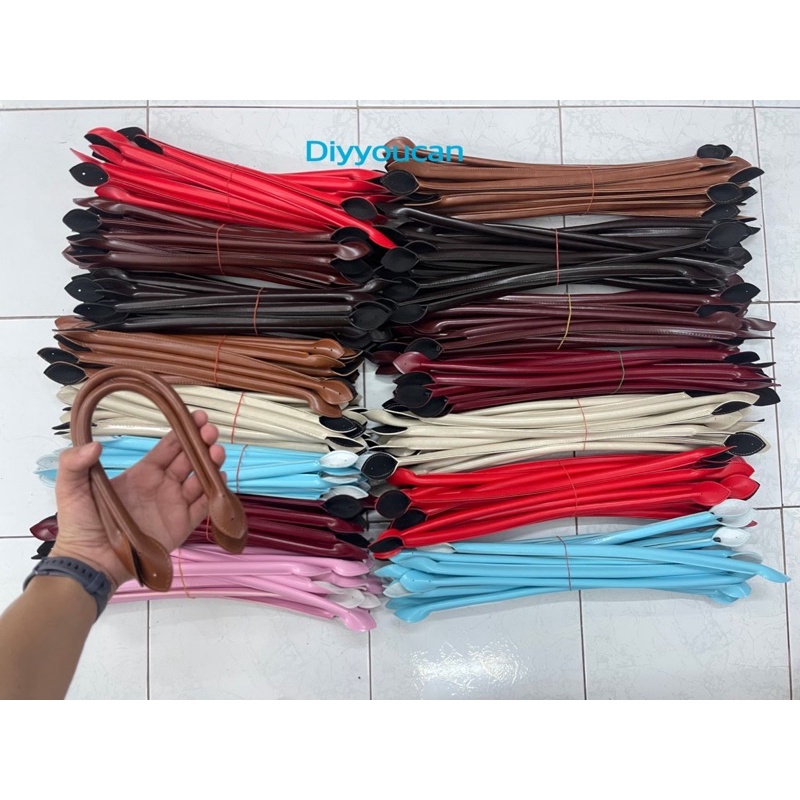 คู่ละ 65 ฿  หูบัวยาว60เซนติเมตร หูหิ้วกระเป๋า ราคา/คู่ **ไม่รวมหมุด-หมุดขายแยกต่างหาก**