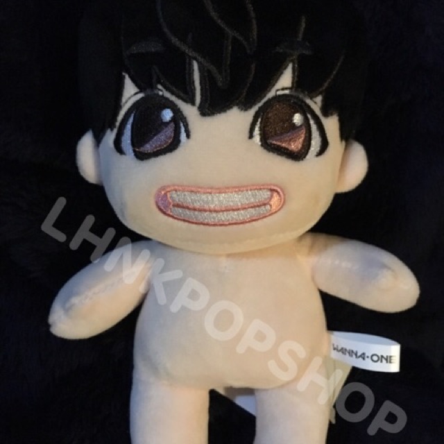 ตุ๊กตาJIHOON wannaone official(ของแท้) ป้ายห้อย