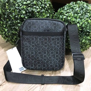 Dont Miss! CALVIN KLEIN JEANS MINI MESSENGER BAG กระเป๋าสะพาย Limited Edition จาก Calvin Klein Jeans