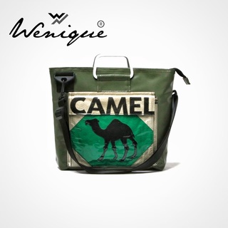 Messenger bag with handle กระเป๋าสะพายข้าง แบบถือได้ ลายอูฐ ขนาด 34*29*9 cm (C014)