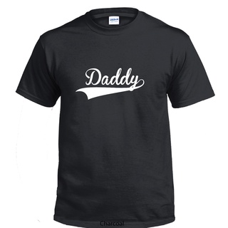 พร้อมส่ง เสื้อยืดแขนสั้น คอกลม ผ้าฝ้าย 100% พิมพ์ลาย Daddy Dad Fathers Day หลากสี แฟชั่นฤดูร้อน สําหรับผู้ชายสามารถปรับแ