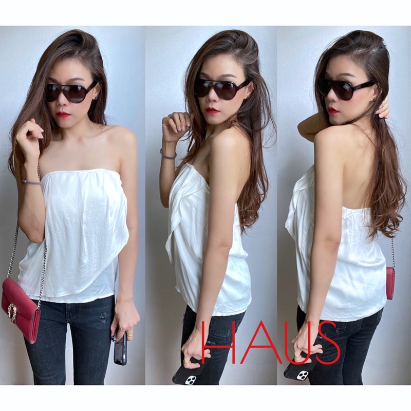 เสื้อเกาะอก ผ้าโพลีเอสเตอร์ผสมซาติน สีครีมขาว รอบอก ก่อนยืด 28”-ยืดถึง36” ยาว 17”