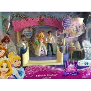 **กล่องเก่า ไม่สวย** Disney Princess Rapunzel &amp; Flynn Fairytale Wedding Gift Set กล่องบุบจากการขนส่ง