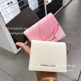 CHARLES &amp; KEITH กระเป๋าสตางค์  รุ่น Front Flap Small Wallet  : CK6-10701210-2 พร้อมกล่อง ถุงผ้า และถุงกระดาษ