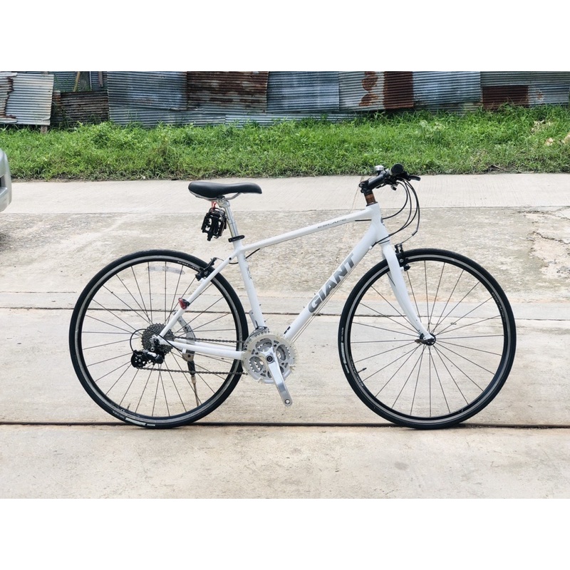 จักรยานไฮบริด Giant escape R3 แท้ สีขาว เฟรมอะลู (คันที่ 4 มีบังจานใส เบาะเดิมโช้ค) ไซส์ S(LIM)