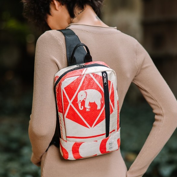 คิดจากถุง - กระเป๋าถุงปูน รักษ์โลก SCG Messenger Bag - 07 (BSMG-07)