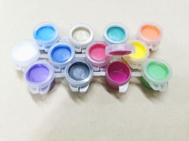 สีน้ำปลอดสารพิษ 12ช่อง ปลอดภัยสำหรับเด็กๆ