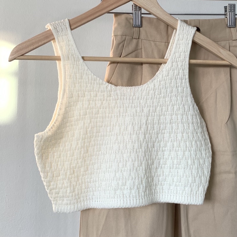 lot สุดท้าย (พร้อมส่ง)Knit knit top เสื้อกล้ามครอปไหมพรม 🧵 I socheap store - รูปที่ 5