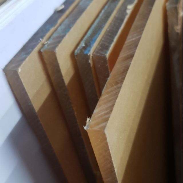 โล๊ะขายถูก SALE แผ่นอะคริลิคสีใสแบบหนา มีหลายไซส์ อยากได้ขนาดอื่นๆทักแชทค่า